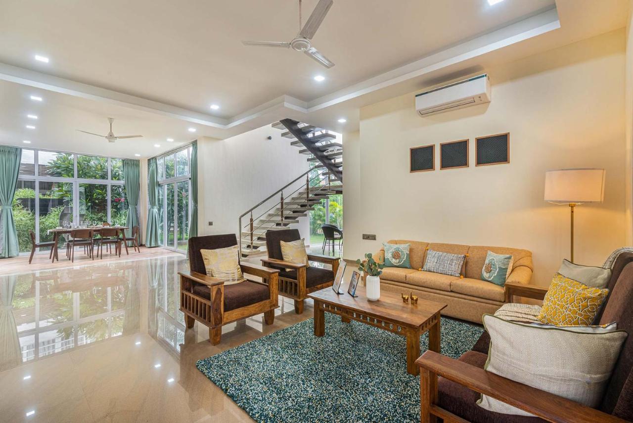 Sierra Skies By Stayvista - A Mountain-View Villa Featuring A Rooftop Swimming Pool, Jacuzzi, Turf, And A Gym For An Elevated Stay Lonavala Exteriör bild